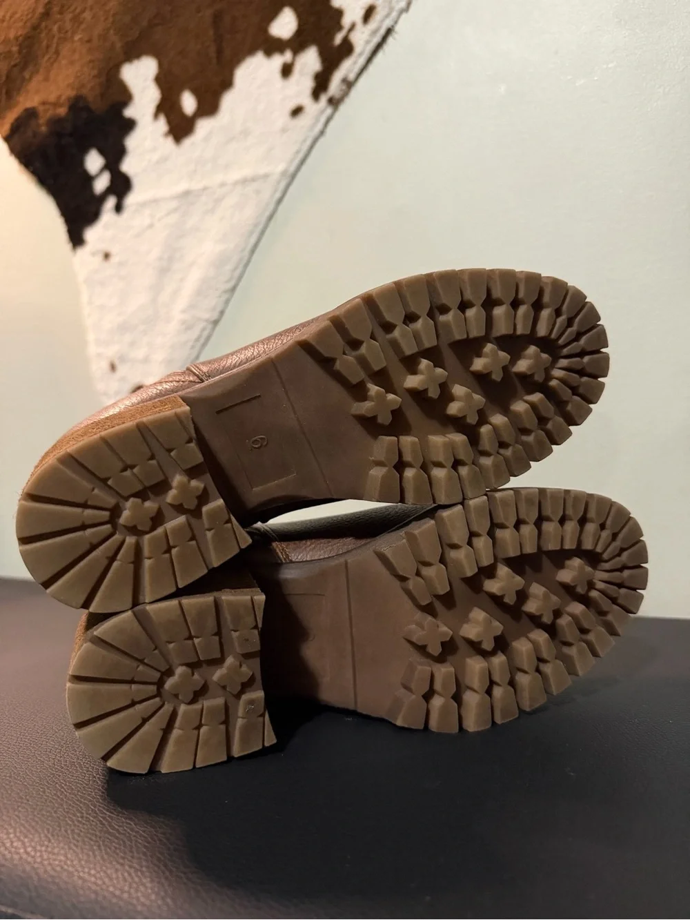 MIA Chelsea Boot - Picture 5 of 8
